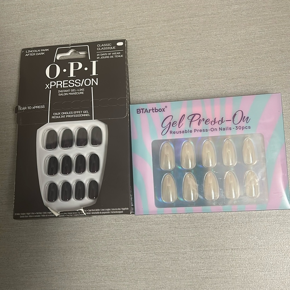 NIB bundle reusable press on gel nails!